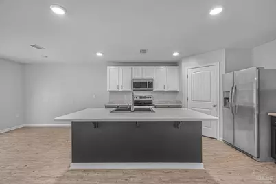 5765 Blackhorse Cir, Pensacola, FL 32526 - Photo 11