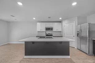 5765 Blackhorse Cir, Pensacola, FL 32526 - Photo 11