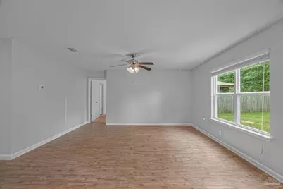 5765 Blackhorse Cir, Pensacola, FL 32526 - Photo 31