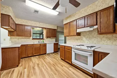 532 Ashley Rd, Cantonment, FL 32533 - Photo 9