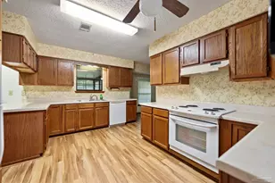 532 Ashley Rd, Cantonment, FL 32533 - Photo 9