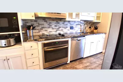 825 Bayshore Dr #1006, Pensacola, FL 32507 - Photo 15