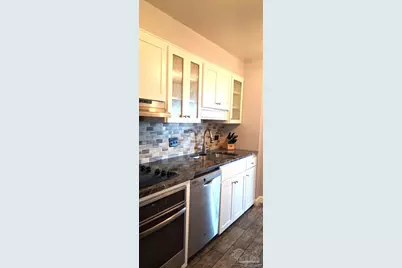 825 Bayshore Dr #1006, Pensacola, FL 32507 - Photo 11