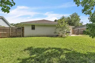7656 Old Hickory Dr, Pensacola, FL 32507 - Photo 19