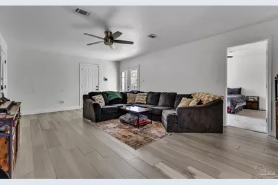 7656 Old Hickory Dr, Pensacola, FL 32507 - Photo 11