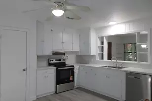 5457 Byrom St, Milton, FL 32570 - Photo 7