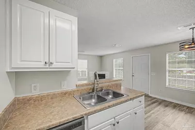 3400 Two Sisters Way, Pensacola, FL 32505 - Photo 9