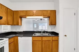 601 E Burgess Rd, Pensacola, FL 32504 - Photo 11