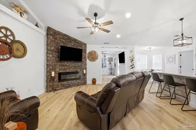 7953 Lola Cir, Navarre, FL 32566 - Photo 5