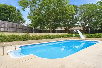 702 Southern Ct, Gulf Breeze, FL 32561 - Photo 37