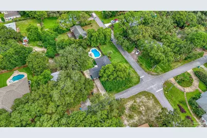 100 San Carlos Ave, Gulf Breeze, FL 32561 - Photo 51