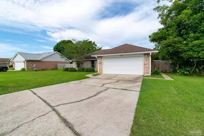5212 Zachary Blvd, Pensacola, FL 32526 - Photo 1