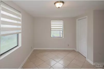 211 Berry Rd, Pensacola, FL 32507 - Photo 13