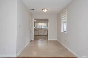 211 Berry Rd, Pensacola, FL 32507 - Photo 11