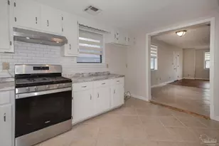 211 Berry Rd, Pensacola, FL 32507 - Photo 9