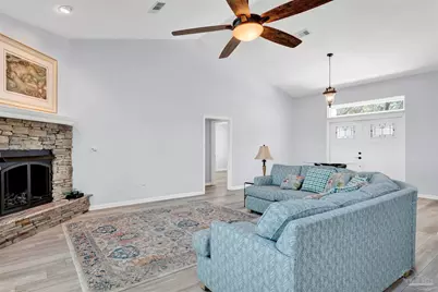 5466 N Shore Rd, Pensacola, FL 32507 - Photo 7