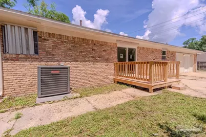 8090 Tippin Ave, Pensacola, FL 32514 - Photo 17