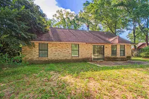5909 Lawson Ln, Milton, FL 32570 - Photo 9