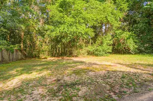 5909 Lawson Ln, Milton, FL 32570 - Photo 7