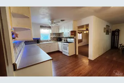 6801 Vivian Dr, Pensacola, FL 32505 - Photo 17