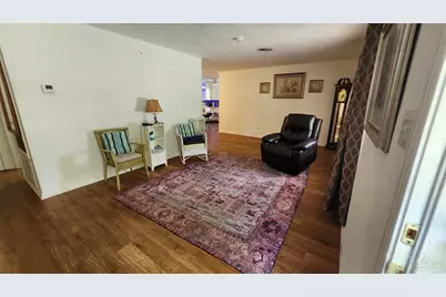 6801 Vivian Dr, Pensacola, FL 32505 - Photo 5