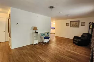 6801 Vivian Dr, Pensacola, FL 32505 - Photo 5