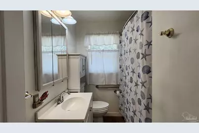 6801 Vivian Dr, Pensacola, FL 32505 - Photo 11