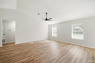 5386 Traci Dr, Milton, FL 32583 - Photo 11