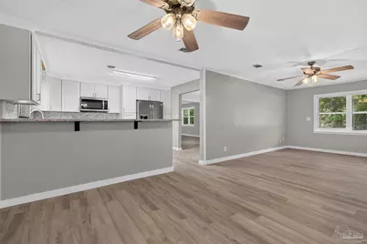 6425 Aspen Ave, Milton, FL 32570 - Photo 3