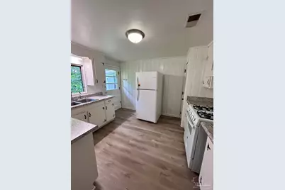 4112 Belmont St, Pensacola, FL 32505 - Photo 9