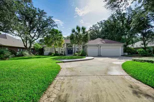 2760 Pebble Beach Dr, Navarre, FL 32566 - Photo 3
