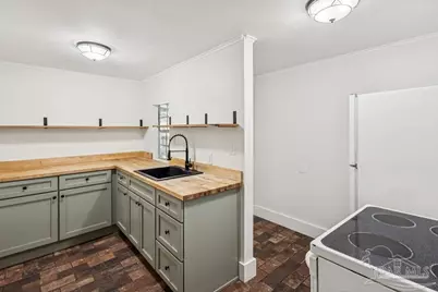 600 E Jackson St, Pensacola, FL 32501 - Photo 13