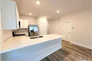 9907 Starling Dr, Pensacola, FL 32506 - Photo 13