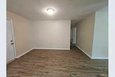 2040 E Roberts Rd, Pensacola, FL 32534 - Photo 3