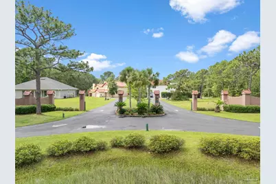 1841 E Smugglers Cove Dr, Gulf Breeze, FL 32563 - Photo 43