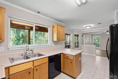 1026 Woodlore Cir, Gulf Breeze, FL 32563 - Photo 17