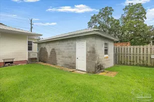 422 Gibbs Rd, Pensacola, FL 32507 - Photo 33