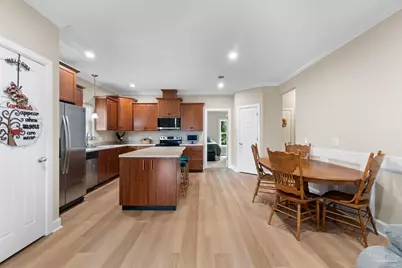 5740 Blackhorse Cir, Pensacola, FL 32526 - Photo 11