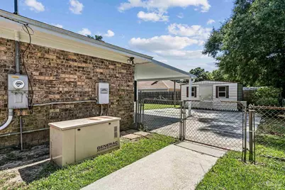7905 Charter Oaks Dr, Pensacola, FL 32514 - Photo 31