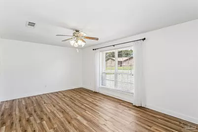 7905 Charter Oaks Dr, Pensacola, FL 32514 - Photo 11
