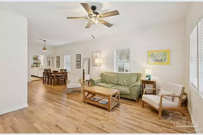 208 S Devillers St, Pensacola, FL 32502 - Photo 3
