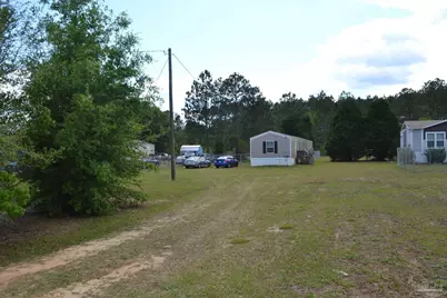 4619 Thoroughbred Dr, Milton, FL 32583 - Photo 5