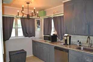 39 Sandalwood St, Pensacola, FL 32505 - Photo 15