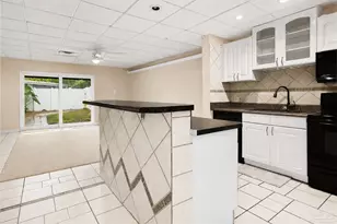 201 Pensacola Beach Rd, Gulf Breeze, FL 32561 - Photo 7