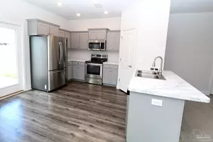 3865 Sandspur Ln, Pensacola, FL 32507 - Photo 9