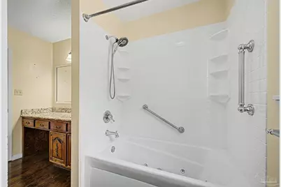 5580 Woodridge Dr, Milton, FL 32570 - Photo 17