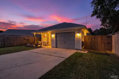2061 Bright Water Dr, Gulf Breeze, FL 32563 - Photo 5