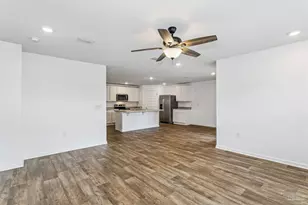 10501 Queens Gate Cir, Pensacola, FL 32506 - Photo 5