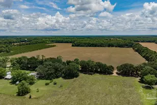 18 Three Oaks Ln, Pace, FL 32571 - Photo 1