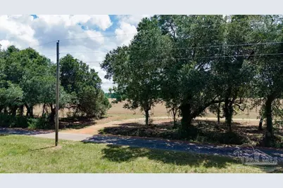 18 Three Oaks Ln, Pace, FL 32571 - Photo 3